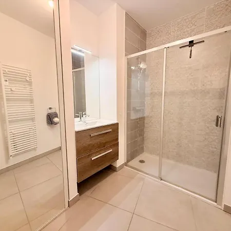 Iconic T3 - Parking - Wifi - Vue Et Montagne Agde