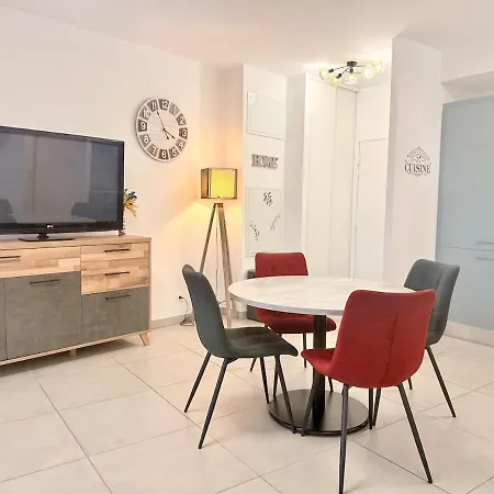 Apartment Iconic T3 - Parking - Wifi - Vue Et Montagne *