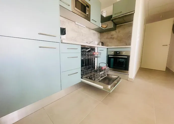 Iconic T3 - Parking - Wifi - Vue Et Montagne Agde