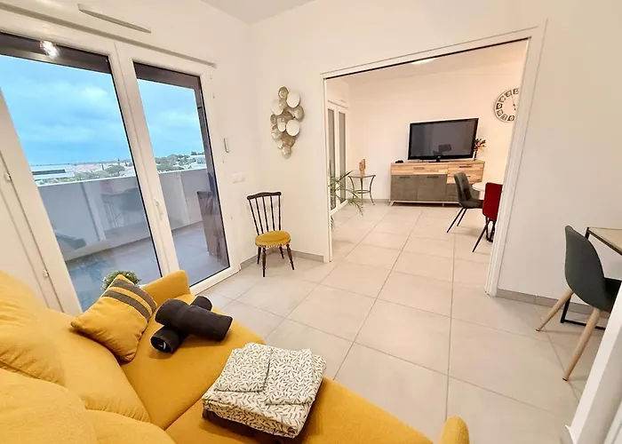 Apartment Iconic T3 - Parking - Wifi - Vue Et Montagne *