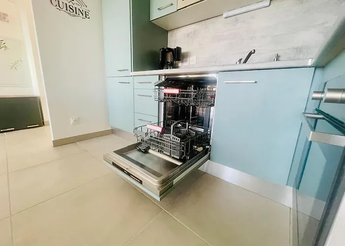 Apartment Iconic T3 - Parking - Wifi - Vue Et Montagne Agde