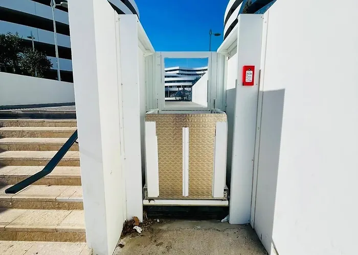 Iconic T3 - Parking - Wifi - Vue Et Montagne Apartment