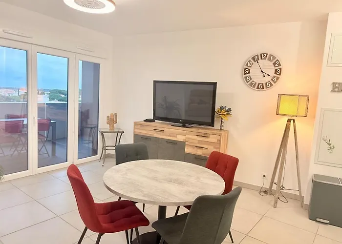 Iconic T3 - Parking - Wifi - Vue Et Montagne Apartment Agde