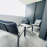 Apartment Iconic T3 - Parking - Wifi - Vue Et Montagne *