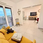 Apartment Iconic T3 - Parking - Wifi - Vue Et Montagne *