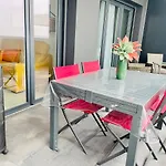 Iconic T3 - Parking - Wifi - Vue Et Montagne Apartment