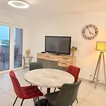 Iconic T3 - Parking - Wifi - Vue Et Montagne Apartment Agde