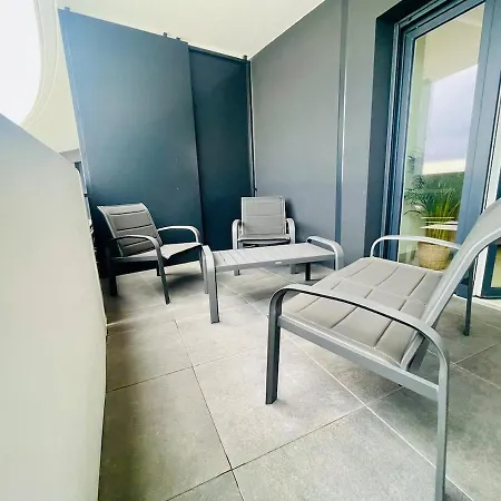 Iconic T3 - Parking - Wifi - Vue Et Montagne Apartmán *