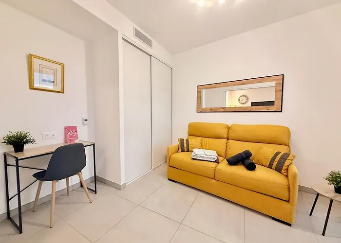 Iconic T3 - Parking - Wifi - Vue Et Montagne Appartamento Agde