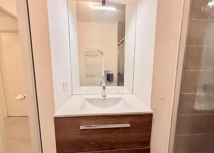 Iconic T3 - Parking - Wifi - Vue Et Montagne Agde